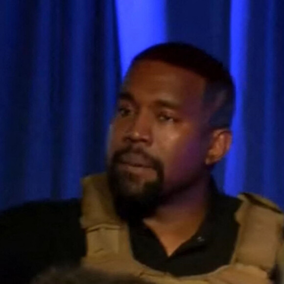 Présidentielle américaine à Los Angeles: le candidat Kanye West fond en larmes pour son premier meeting! Kanye West poursuit son chemin en politique. Le 19 juillet 2020
