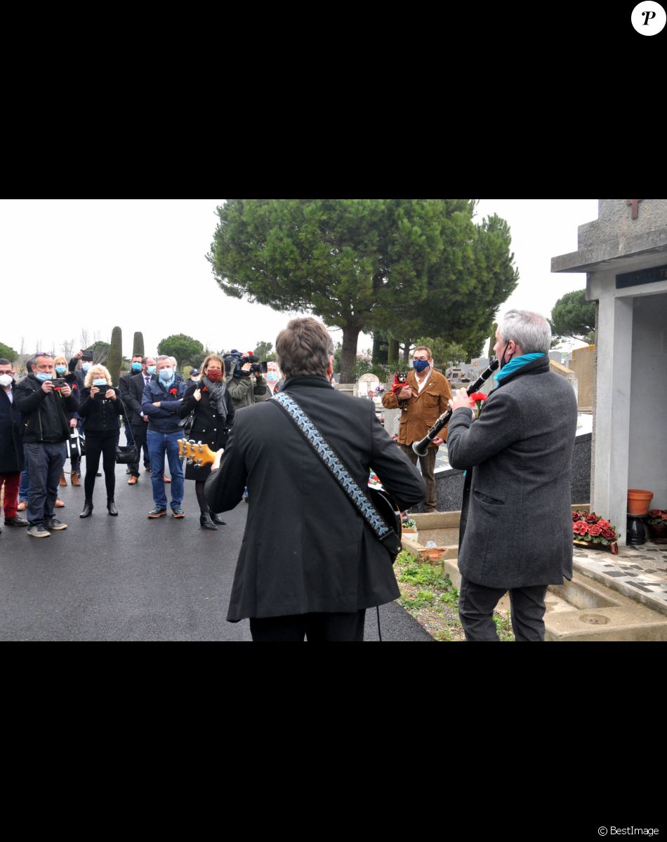 20e anniversaire de la mort de Charles Trénet, enterré à Narbonne, au cimetière de l'ouest, en présence de Georges El Assidi, son secrétaire particulier et légataire universel. Narbonne, le 19 février 2021. © Norbert Fages / Bestimage