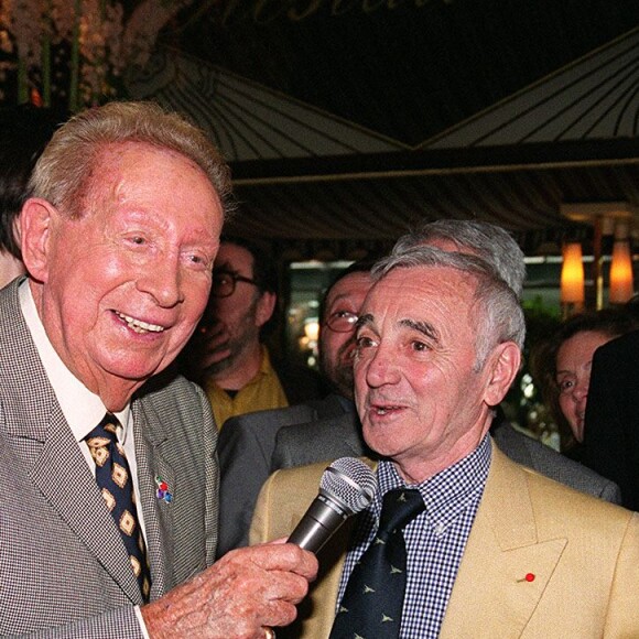 Charles Trenet à l'anniversaire de Charles Aznavour. Paris.