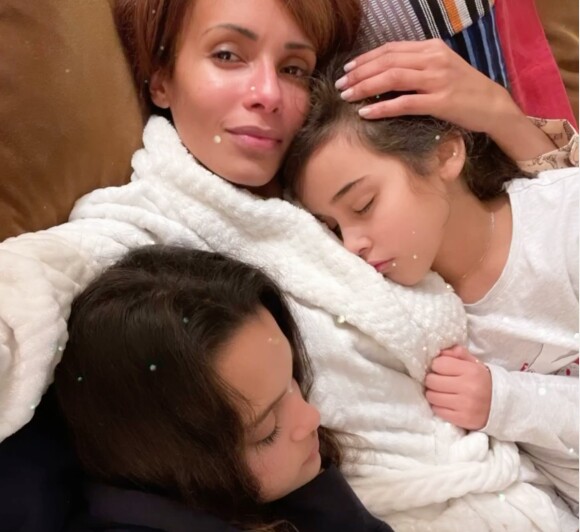 Sonia Rolland avec ses filles Tess et Kahina sur Instagram. Le 5 janvier 2021.