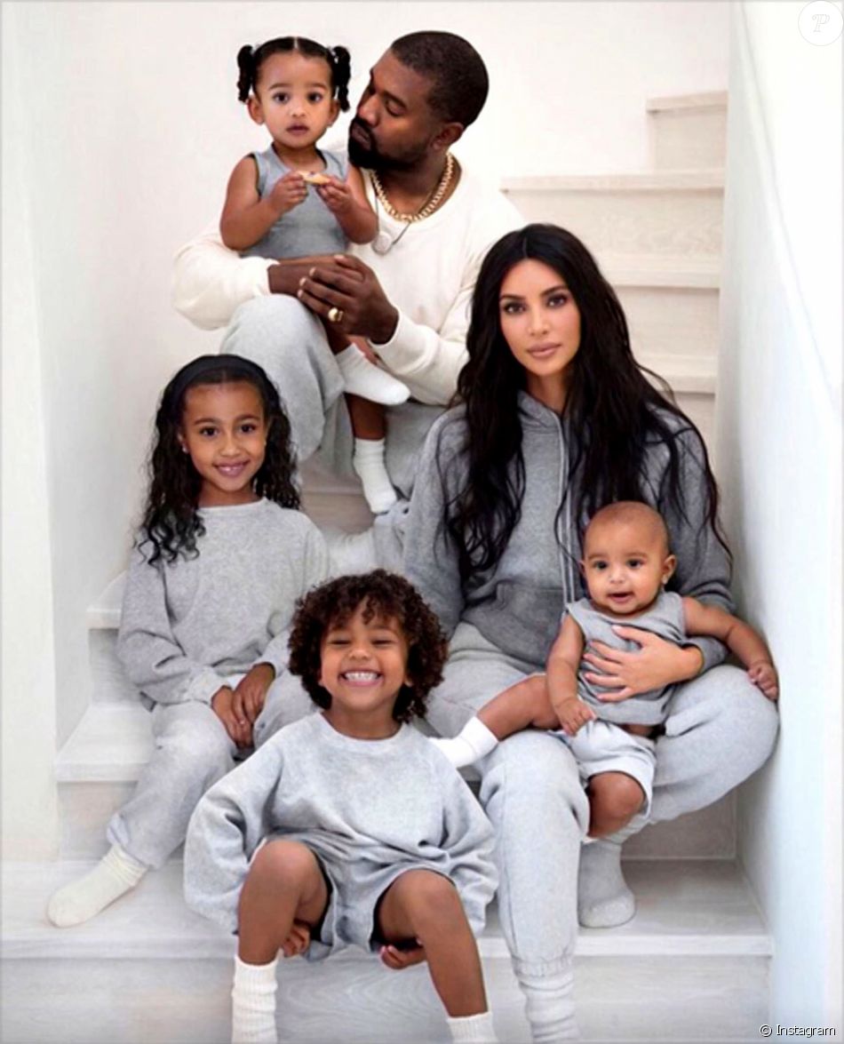 Kim Kardashian, Kanye West et leurs 4 enfants North, Saint, Chicago et Psalm.