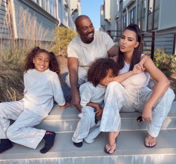 Kim Kardashian, Kanye West et leurs enfants North et Saint. Octobre 2020.