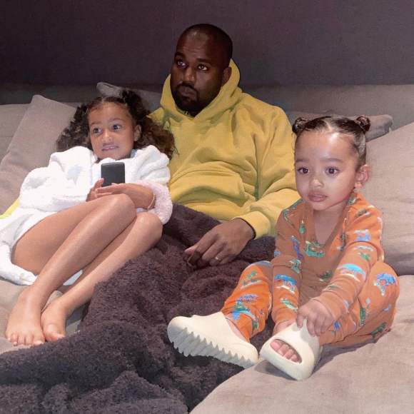 Kanye West et ses deux filles, North et Chicago. Mai 2020.