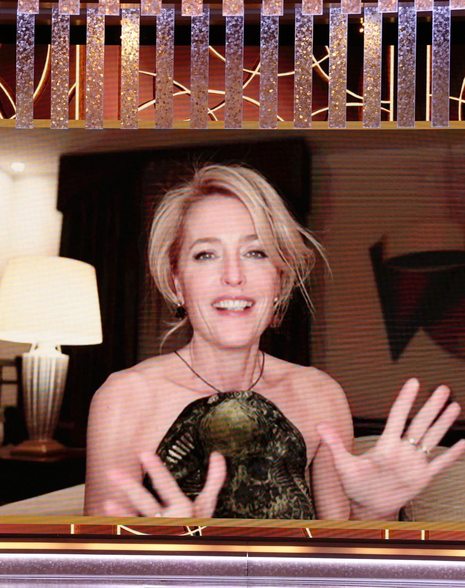 Gillian Anderson - 78ème cérémonie des Golden Globe Awards, le 28 février 2021.