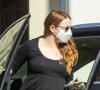 Exclusif - Emma Stone, enceinte, à la sortie d'un cabinet médical à Los Angeles