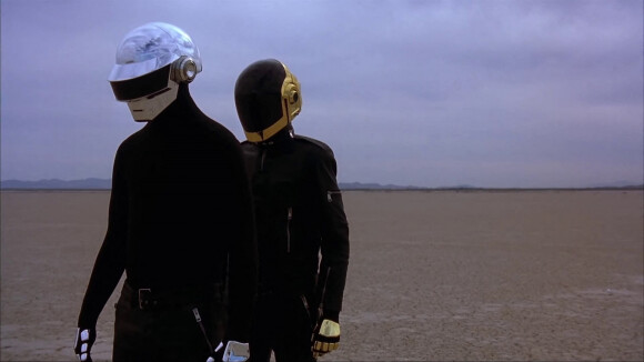Capture d'écran de la vidéo "Epilogue" de Daft Punk, annonçant leur séparation.