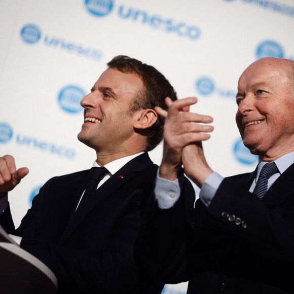Emmanuel Macron, Jacques Toubon - 30e anniversaire de la Convention internationale des droits de l'enfant à l'UNESCO à Paris. Le 20 novembre 2019. © Hamilton / Pool / Bestimage