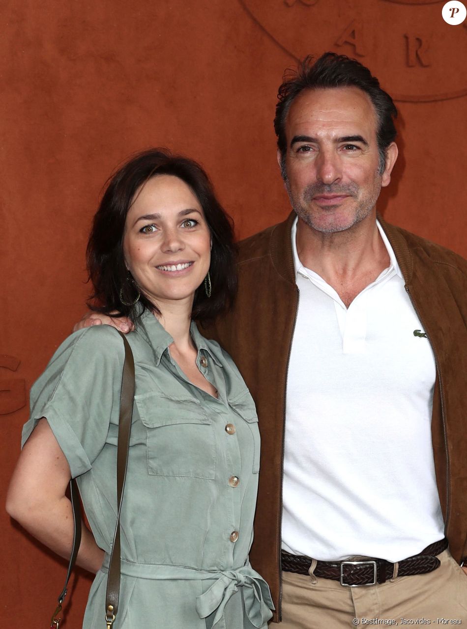 Jean Dujardin et sa femme Nathalie Péchalat au village pour la finale hommes lors des internationaux de France de tennis de Roland Garros. © Jacovides - Moreau / Bestimage