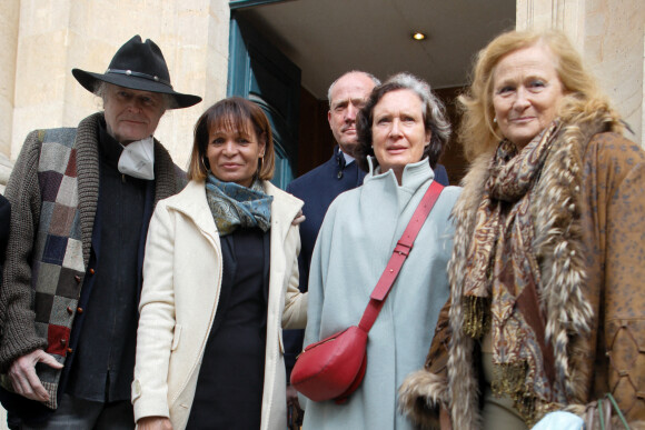 Justine Poulin (compagne de Rémy Julienne), Katia Tchenko - Sorties de la messe hommage à Rémy Julienne en l'église Saint-Roch à Paris le 5 mars 2021.