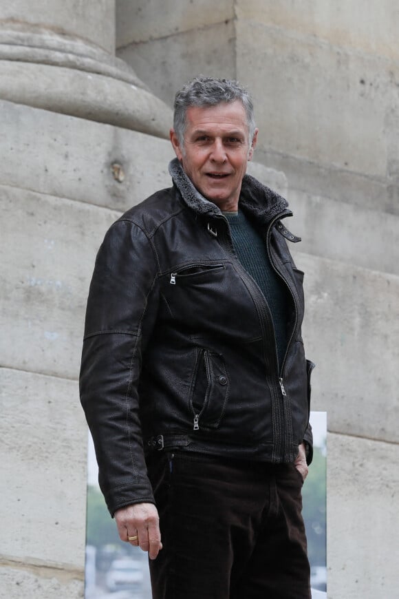 Pierre Deny - Arrivées à la messe hommage à Rémy Julienne en l'église Saint-Roch à Paris le 5 mars 2021.  