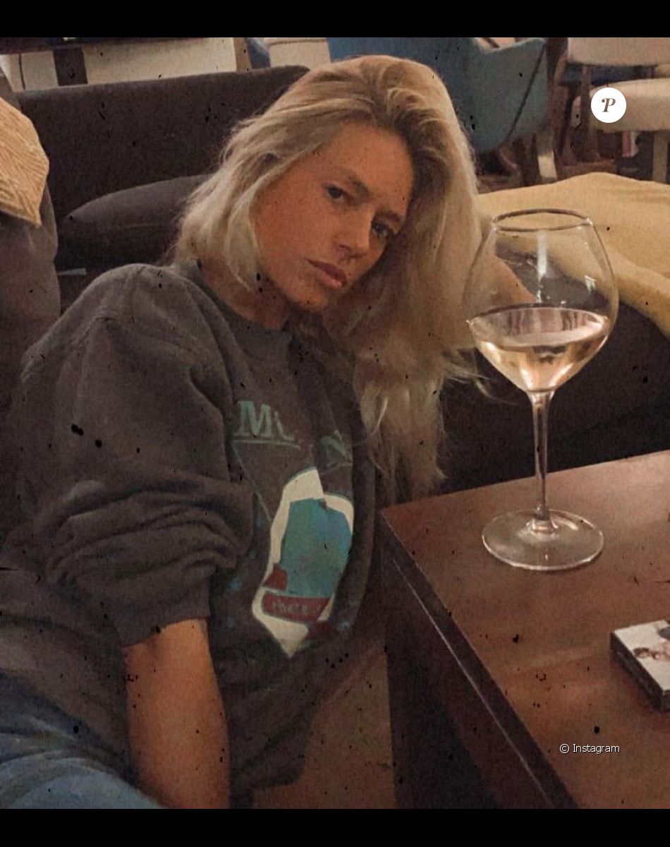 Aurore Delplace pose sur Instagram, novembre 2021