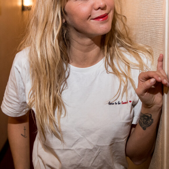 Exclusif - Enora Malagré - Backstage de la soirée Innocence Forever au théâtre du gymnase à Paris le 26 novembre 2018. © Cyril Moreau-Pierre Perusseau/Bestimage