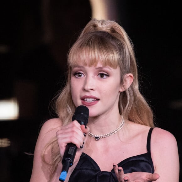 La chanteuse Angèle - 35e cérémonie des Victoires de la musique à la Seine musicale de Boulogne-Billancourt, le 14 février 2020. © Cyril Moreau/Bestimage 