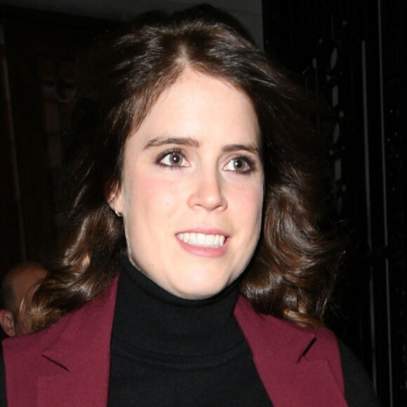 La princesse Eugenie d'York, à la sortie d'un dîner caritatif à Londres le jour où son père met fin à ses engagements publics le 20 novembre 2019.