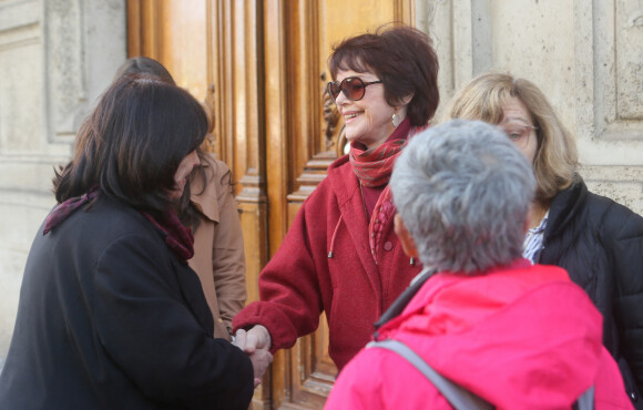 Marie-Odile Bertella-Geffroy et Anny Duperey - Manifestation lors de la conférence de presse de l'association des malades de la thyroïde (AFMT) sur le thème "Lévothyrox: la crise sanitaire n'est pas terminée" à Paris. Le 2 mai 2018. © CVS/Bestimage