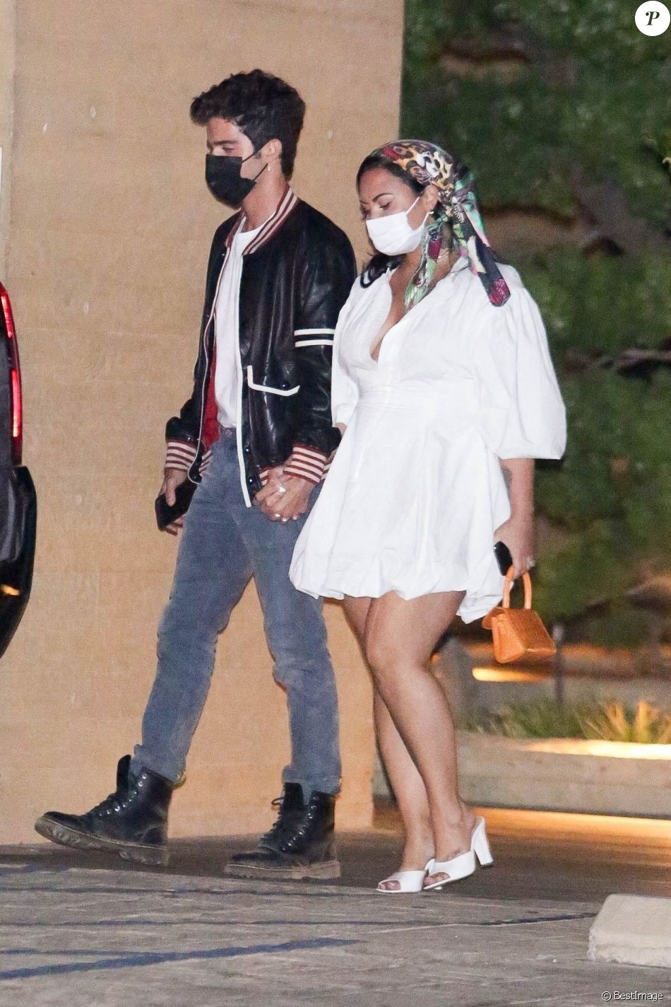 Demi Lovato Et Son Fiancé Max Ehrich Sont Allés Diner En Amoureux Au Restaurant Nobu Dans Le