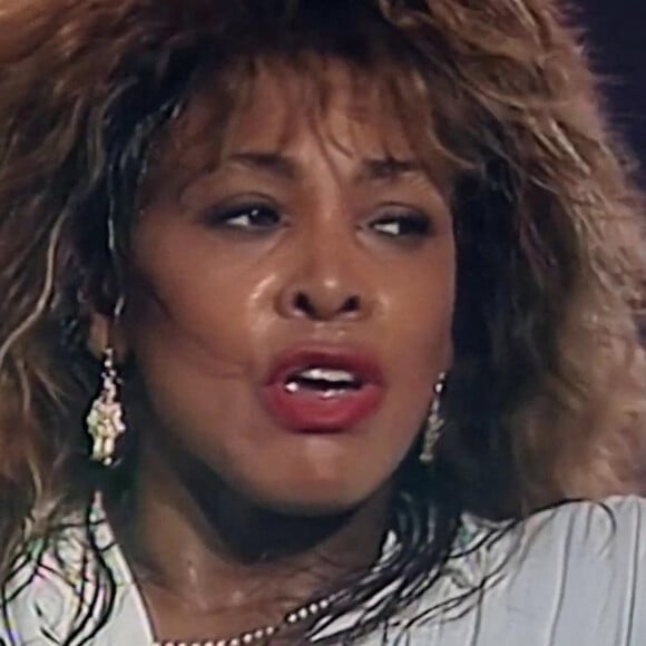 HBO produit un nouveau documentaire sur Tina Turner intitulé "Tina". Le 23 février 2021 