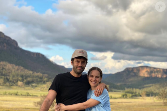Natalie Portman et Benjamin Millepied découvrent la région des Montagnes Bleues, en Australie.