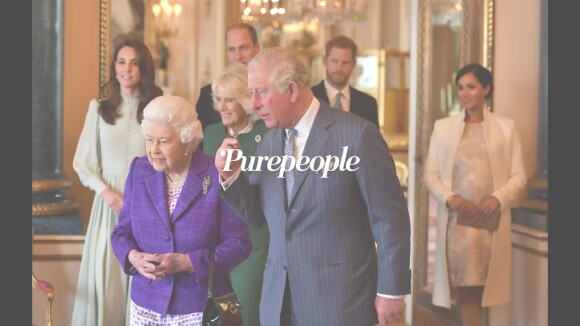 Le prince Charles garde la face : en privé, un père touché par les accusations de son fils Harry