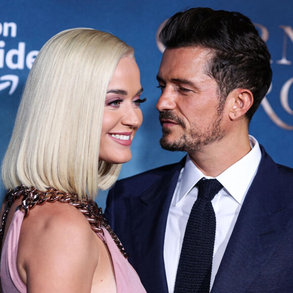 Katy Perry et son fiancé Orlando Bloom à l'avant-première de la série télévisée Amazon Prime Video "Carnival Row" à Hollywood