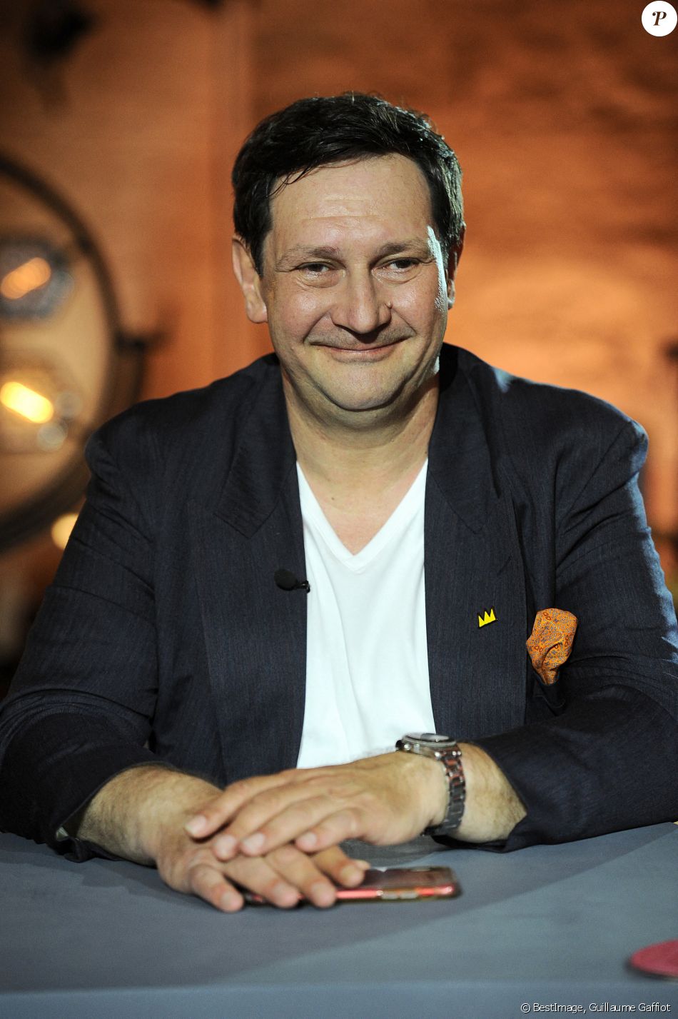 Exclusif - Stephane Vanhandenhoven - Backstage de l'enregistrement de l'émission prime "Affaire conclue" dans les écuries du château de Chantilly, présentée par S.Davant et qui sera diffusée sur France 2 le 15 septembre 2020. Le 9 juillet 2020 © Guillaume Gaffiot / Bestimage