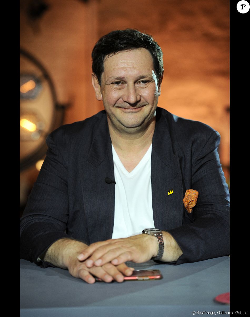 Exclusif - Stephane Vanhandenhoven - Backstage de l'enregistrement de l'émission prime "Affaire conclue" dans les écuries du château de Chantilly, présentée par S.Davant et qui sera diffusée sur France 2 le 15 septembre 2020. Le 9 juillet 2020 © Guillaume Gaffiot / Bestimage