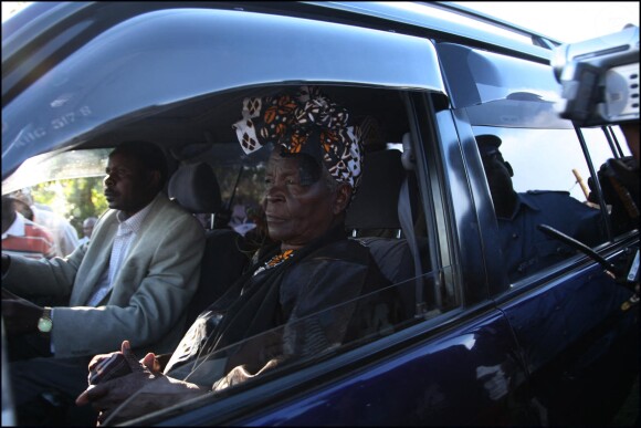 Mama Sarah Anyango Obama, la grand-mère de Barack Obama, au Kenya en 2008.
