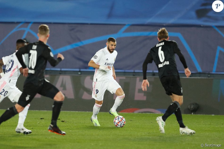 Karim Benzema lors du match de football Real Madrid CF 2-0 Borussia VfL 1900 Monchengladbach à Madrid, le 9 décembre 2020.