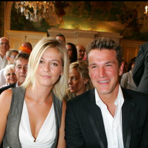 Benjamin Castaldi et Flavie Flament au mariage de Mimie Mathy en la mairie de Neuilly Sur Seine en 2005.