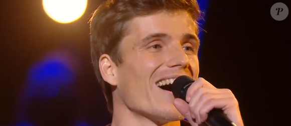 La candidate Azza remporte sa battle contre Eolya dans "The Voice" - Équipe de Florent Pagny, TF1