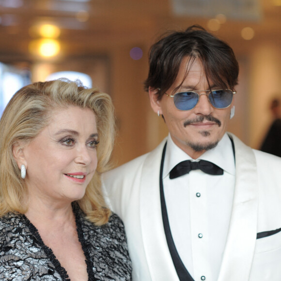 Catherine Deneuve et Johnny Depp - Première du film "Waiting For The Barbarians" lors du 45e festival du Cinéma Américain de Deauville. Le 8 septembre 2019.