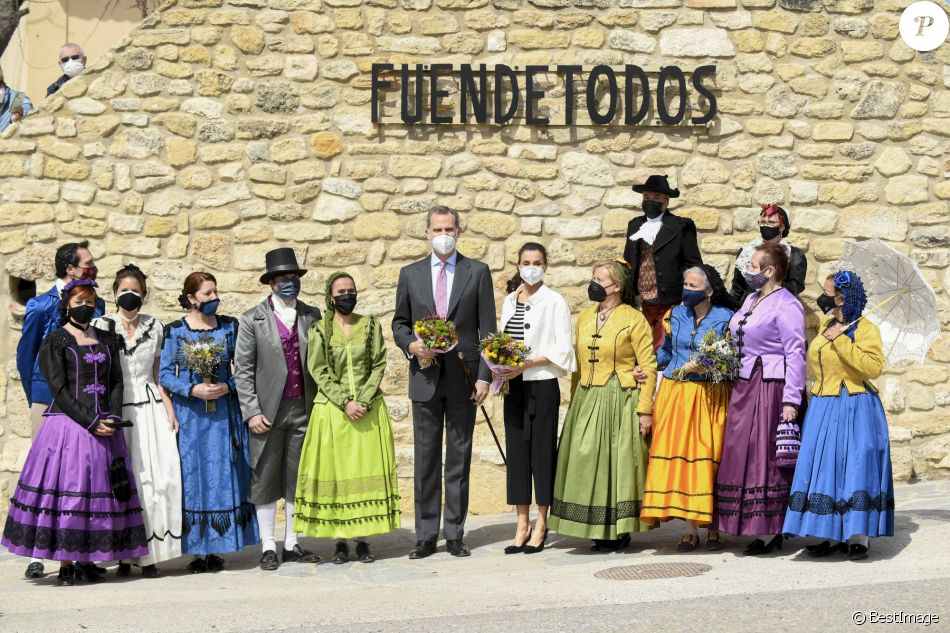 Le roi Felipe VI et la reine Letizia d'Espagne en visite à Fuendetodos, à l'occasion du 275ème anniversaire de la naissance du peintre espagnol Francisco de Goya. Le 29 mars 2021