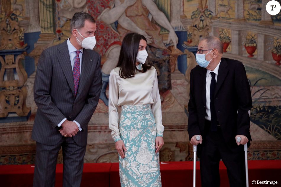 Le roi Felipe VI et la reine Letizia d'Espagne assistent à la 9e édition des "Honorary Ambassadors of the Brand Spain" au palais royal à Madrid