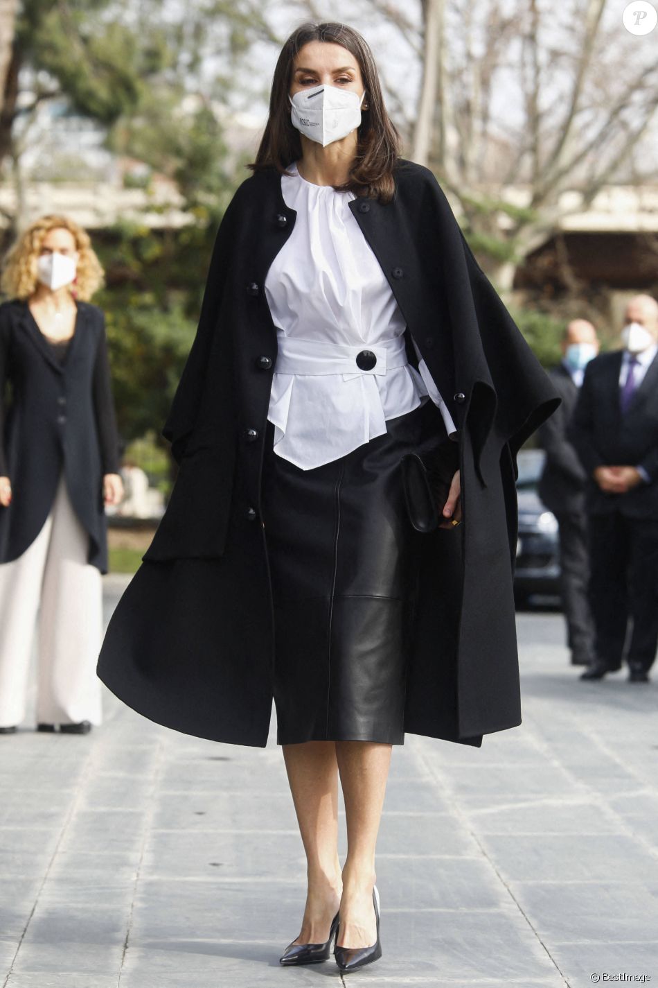 La reine Letizia d'Espagne à son arrivée à la cérémonie officielle de la Journée mondiale des maladies rares à Madrid. Le 5 mars 2021