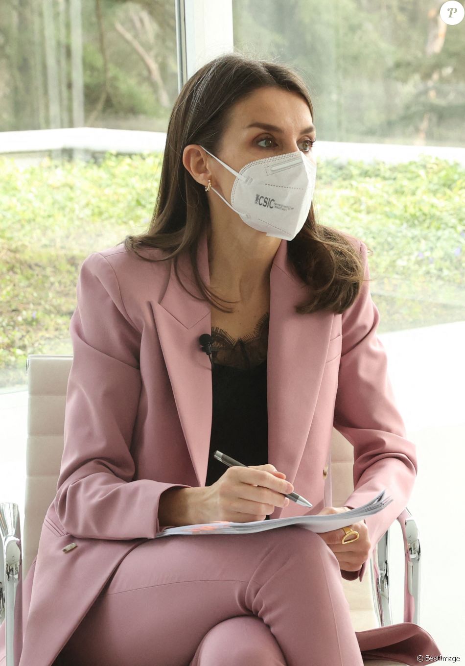 La reine Letizia d'Espagne durant la cérémonie de proclamation des Prix FPdGi des arts et de la littérature 2021 au palais de la Zarzuela à Madrid, Espagne, le 4 mars 2021.