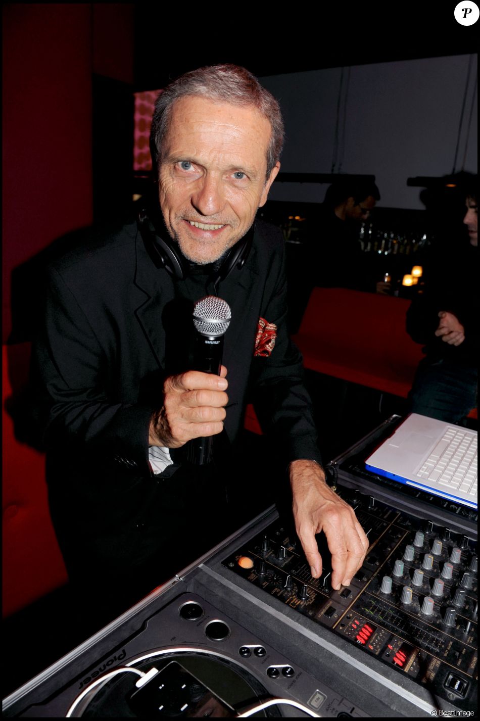 Imiter La Voix De Secret Story La Voix de Secret Story, Dominique Duforest mixe au Murano - Purepeople