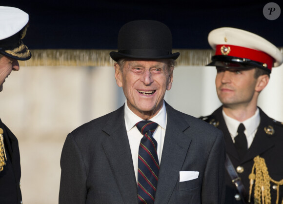 Le prince Philip, duc d'Edimbourg, assiste à la cérémonie "Beating Retreat" avec le "Massed Bands" de la Marine Royale à Londres. Le 26 mai 2016 