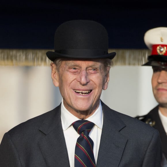 Le prince Philip, duc d'Edimbourg, assiste à la cérémonie "Beating Retreat" avec le "Massed Bands" de la Marine Royale à Londres. Le 26 mai 2016 