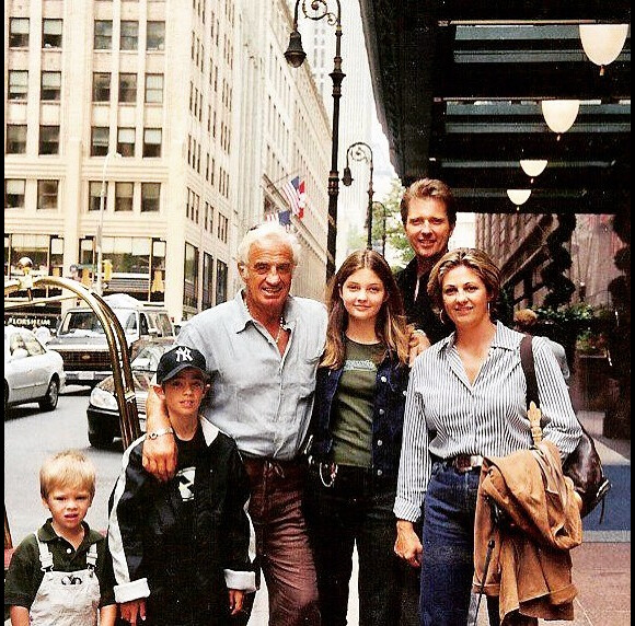 Jean-Paul Belmondo, sa fille Florence et ses petits-enfants sur Instagram, février 2021.