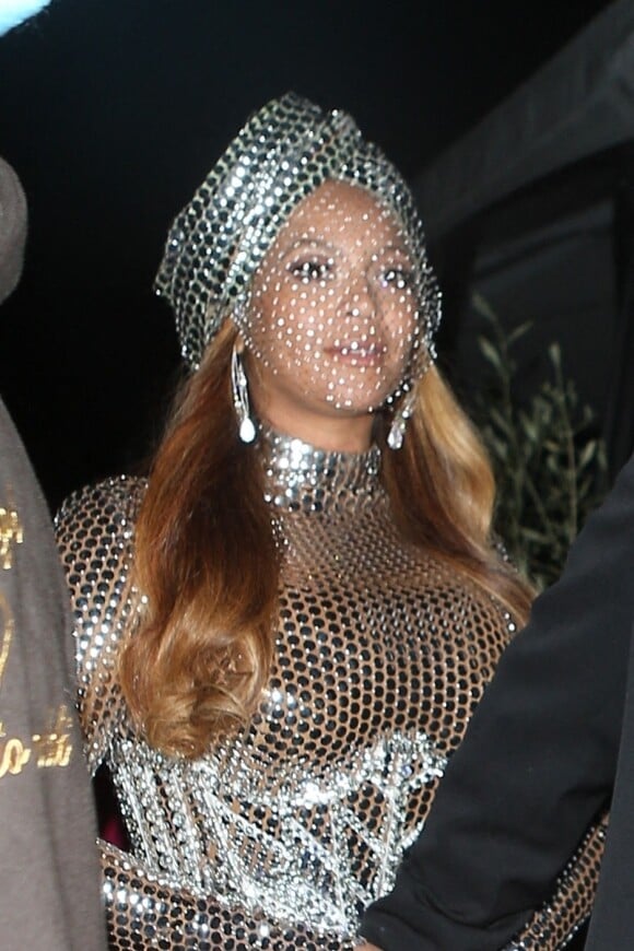 Beyoncé quitte le restaurant Giorgio Baldi à Los Angeles après l'after de la soirée des Grammy Awards le 15 mars 2021.
