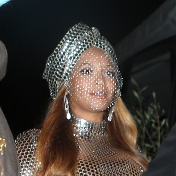 Beyoncé quitte le restaurant Giorgio Baldi à Los Angeles après l'after de la soirée des Grammy Awards le 15 mars 2021.