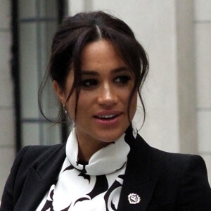 A l'occasion de la journée mondiale des droits des femmes, Meghan Markle (enceinte), duchesse de Sussex, a participé à une discussion conjointe avec le Trust "The Queen's Commonwealth" au King's College à Londres. Le 8 mars 2019