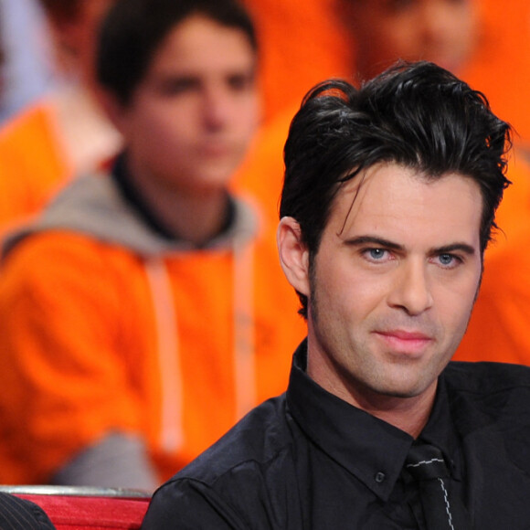 Gérard Lanvin et son fils Manu à l'émission Vivement Dimanche. © Guillaume Gaffiot /Bestimage