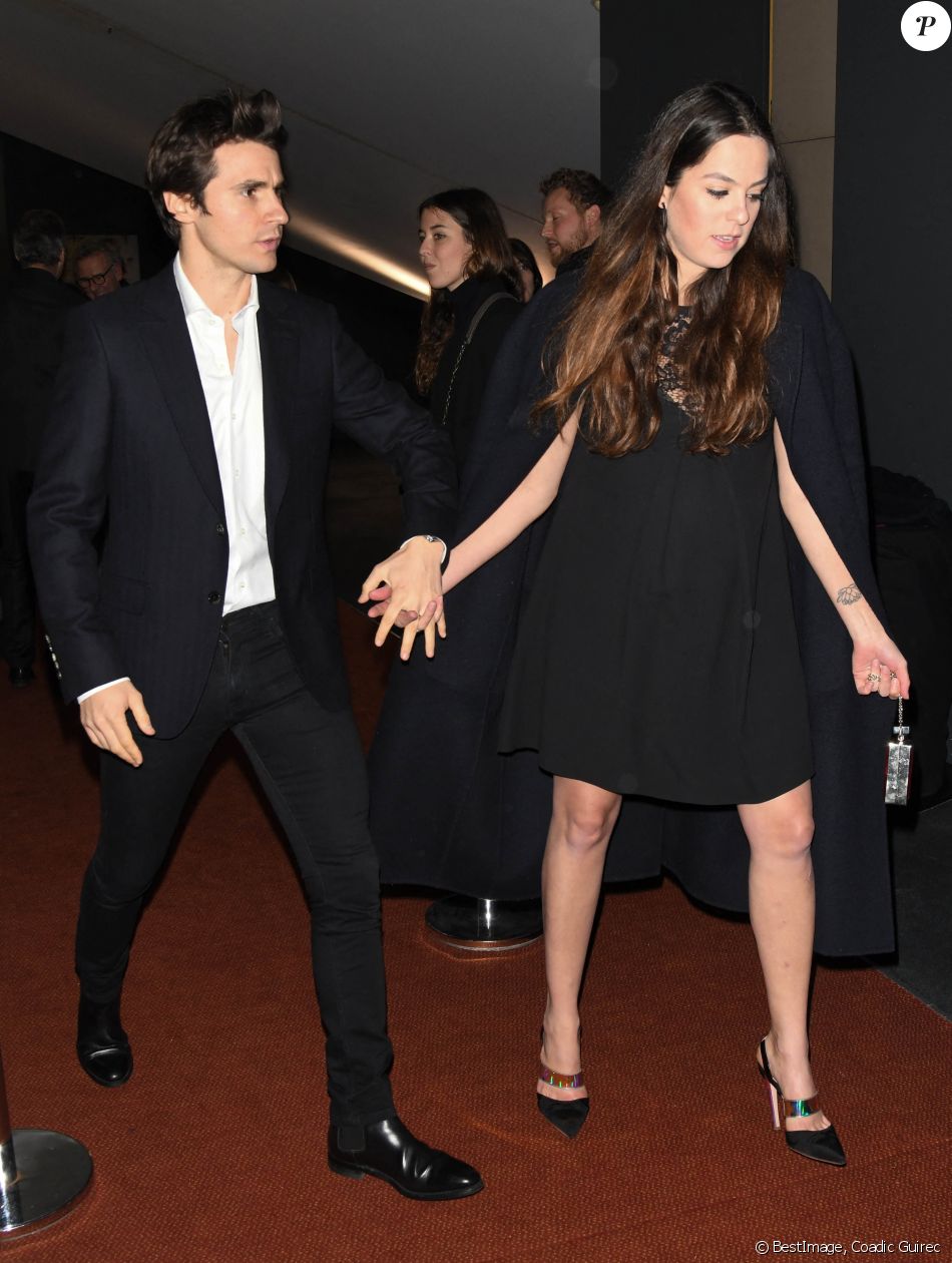 Anouchka Delon et son compagnon Julien Dereims - Avant-première du film "Toute ressemblance..." au cinéma UGC Ciné Cité Les Halles à Paris, le 25 novembre 2019. © Coadic Guirec/Bestimage