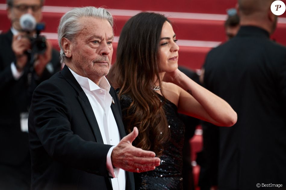 Alain Delon et sa fille Anouchka Delon lors de première du film "Une Vie Cachée" lors du 72ème Festival International du Film de Cannes, France, le 19 mai 2019.