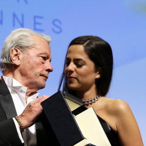 Alain Delon et sa fille Anouchka Delon- Remise de la Palme d'Honneur à Alain Delon lors du 72ème Festival International du Film de Cannes, le 19 mai 2019. © Jacovides-Moreau / Bestimage