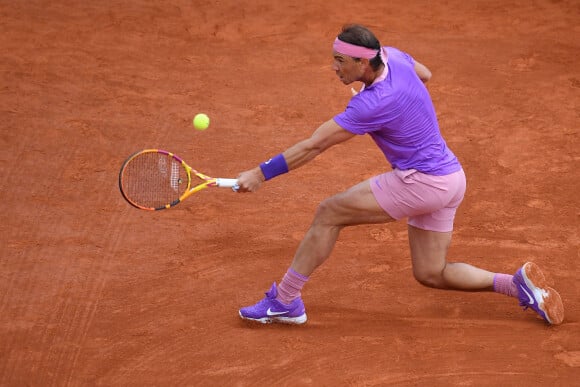 Rafael Nadal affronte l'Argentin Federico Delbonis lors du tournoi de tennis Rolex Monte Carlo Masters 2021 à Monaco, le 14 avril 2021. © Antoine Couvercelle/Panoramic/Bestimage