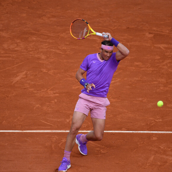 Rafael Nadal affronte l'Argentin Federico Delbonis lors du tournoi de tennis Rolex Monte Carlo Masters 2021 à Monaco, le 14 avril 2021. © Antoine Couvercelle/Panoramic/Bestimage