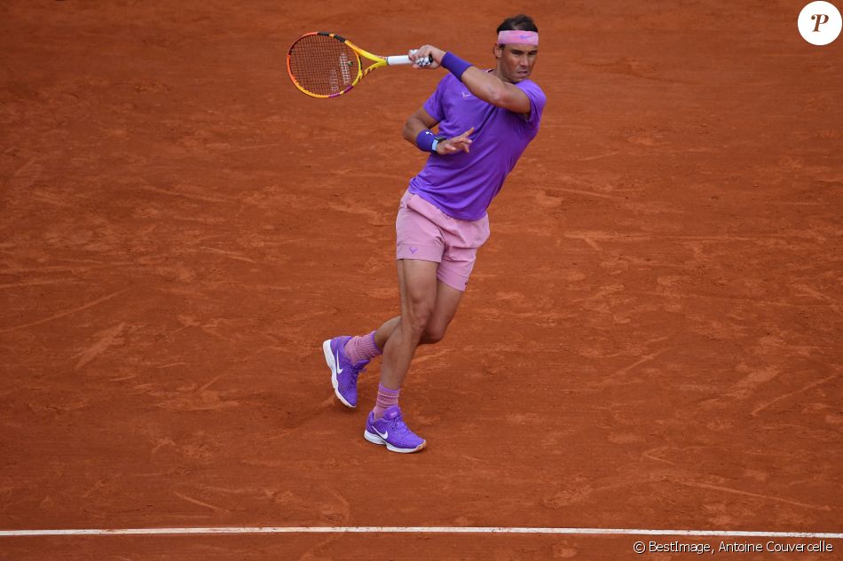 Rafael Nadal affronte l'Argentin Federico Delbonis lors du tournoi de tennis Rolex Monte Carlo Masters 2021 à Monaco, le 14 avril 2021. © Antoine Couvercelle/Panoramic/Bestimage