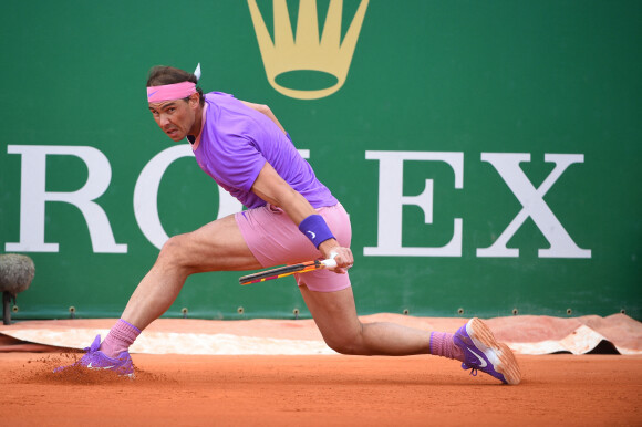 Rafael Nadal affronte et bat Grigor Dimitrov lors du tournoi de tennis Rolex Monte Carlo Masters 2021. Monaco, le 15 avril 2021.